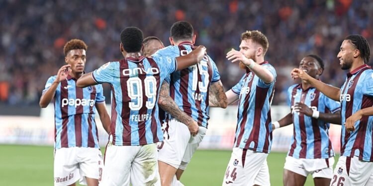 Evindeki maçlarda çok sert esiyor