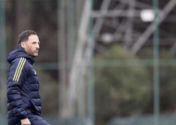 Fenerbahçe günü çift antrenmanla tamamladı