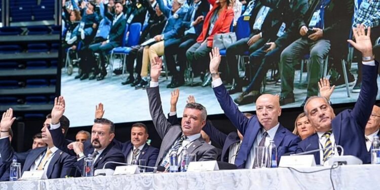 Fenerbahçe’de transfer o şarta bağlı! Limit için…