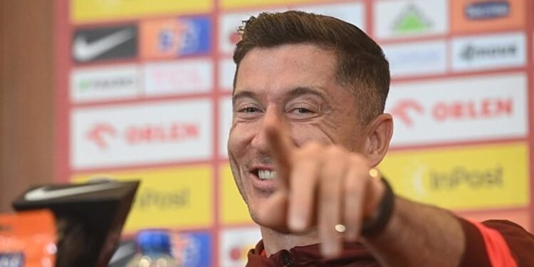 Fenerbahçe’den Lewandowski bombası! Kontrat konusunda…
