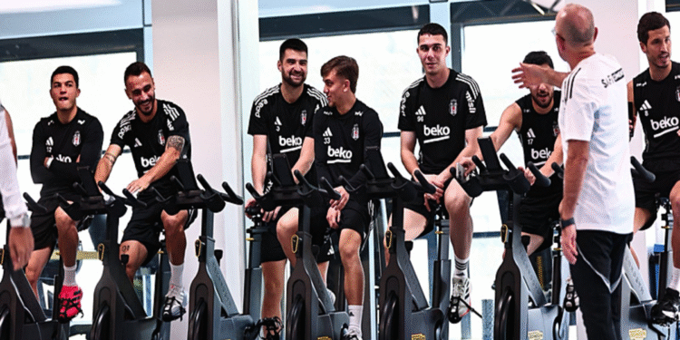 Kartal salonda çalıştı