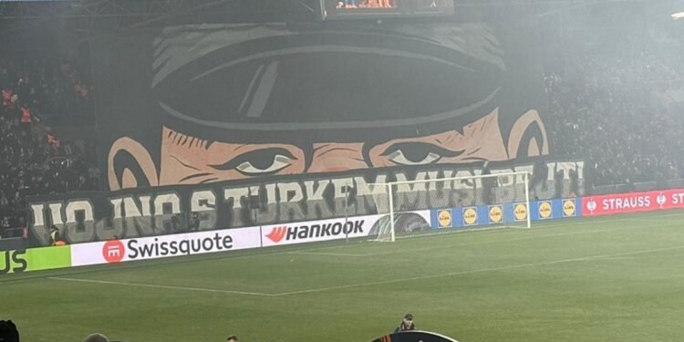 Plzen’e komik ceza