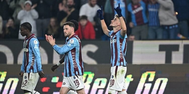 Trabzonspor geri düşse de kazanmayı bildi: İşte maçın özeti