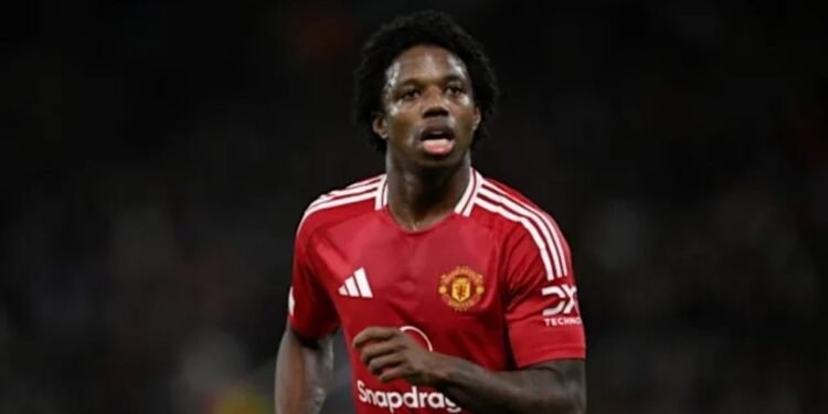 Trabzonspor’un sol beki Manchester United’dan! Onana ile görüştü