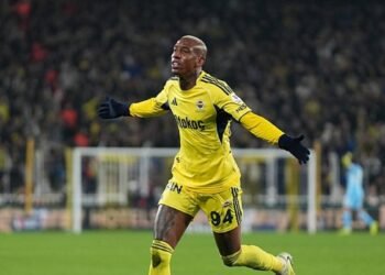 24 milyon dolar istedi