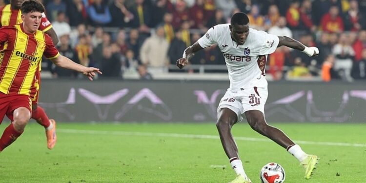 Bir futbolcudan fazlası: Onuachu