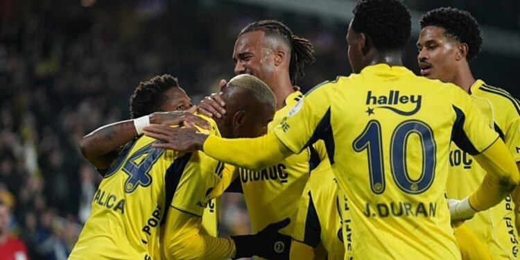 Fenerbahçe’den net galibiyet! Konyaspor’a 4 gol