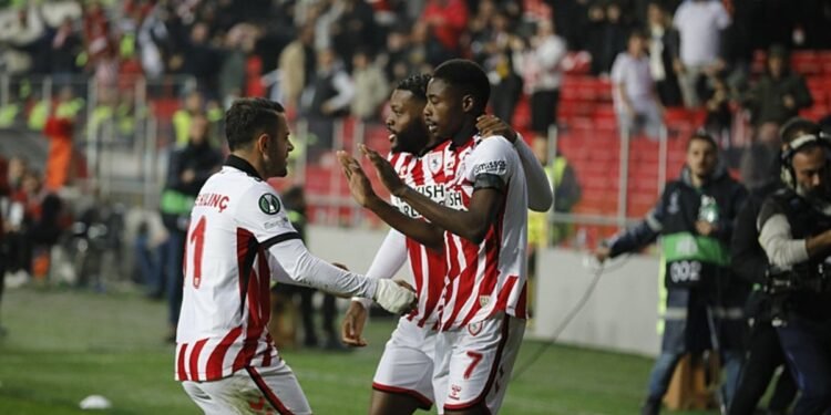 Fenerbahçe’den transferde olay hamle! Samsunspor’un yıldızı için…