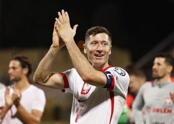 Fenerbahçe’ye Lewandowski transferinde büyük şok!