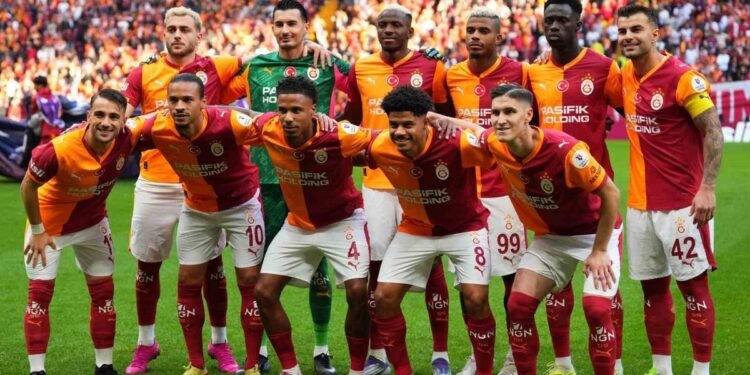 Galatasaray, Trendyol Süper Lig’in ilk yarısını 42 puanla lider tamamladı!