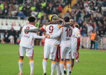 Galatasaray’da hedef kupaya 3 puanla başlamak! İşte Buruk’un muhtemel 11’i