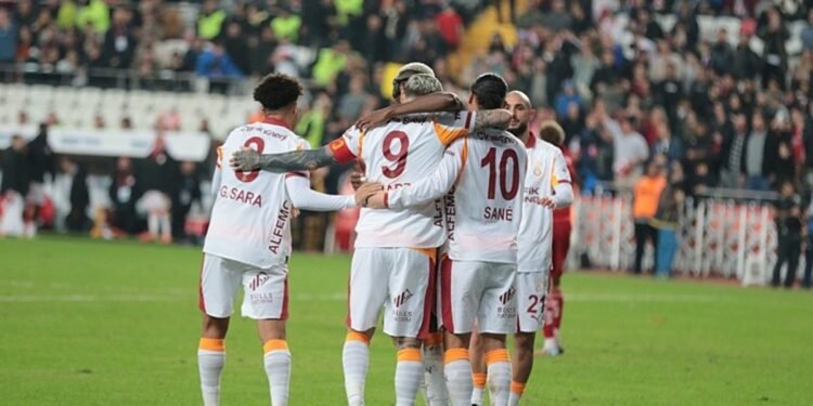 Galatasaray’da hedef kupaya 3 puanla başlamak! İşte Buruk’un muhtemel 11’i