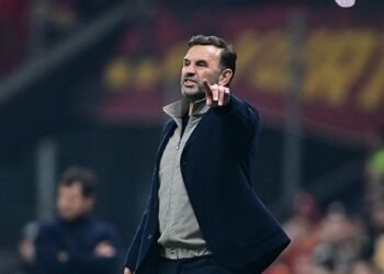 Galatasaray’da Okan Buruk’tan transfer açıklaması! “3 bölgede oynayacak…”