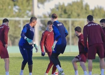 İki İstanbul deplasmanı