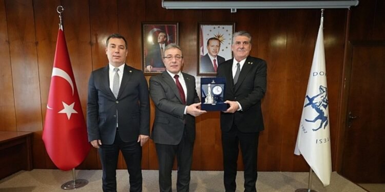 İzmir’de protokol imzalandı