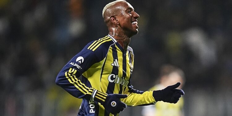 Anderson Talisca’ya 2 talip birden!