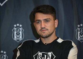 Beşiktaş’ta Cengiz Ünder’den açıklama! Transfer kararı…