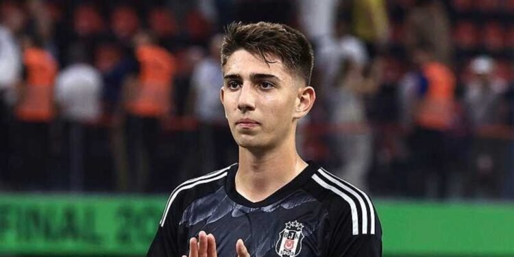 Beşiktaş’tan Demir Ege Tıknaz açıklaması! Ayrılık KAP’a bildirildi