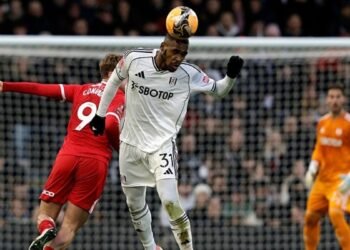 Beşiktaş’tan stoper harekatı! Sergen Yalçın’dan Issa Diop’a onay