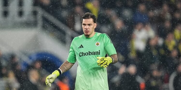 Ederson’un eşinden flaş açıklama: Bu yolda çok nankörlük yaşadık!