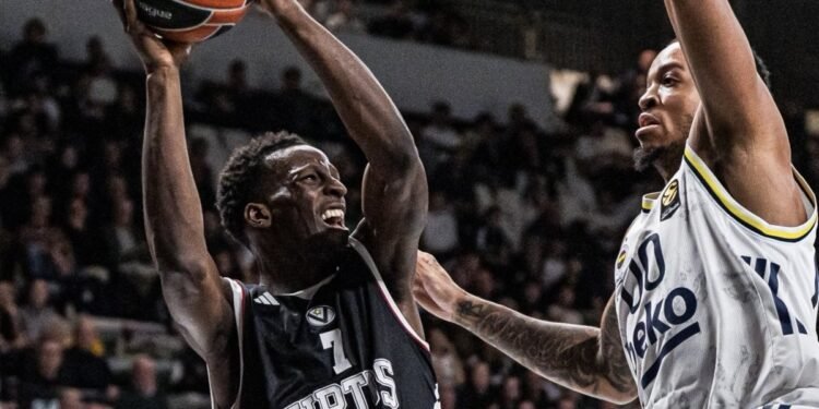 Fenerbahçe Beko deplasmanda Virtus Bologna’yı yendi! (İŞTE MAÇIN ÖZETİ)