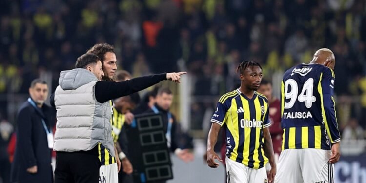 FENERBAHÇE HABERLERİ – Ahmet Çakar’dan maç sonu Tedesco eleştirisi!