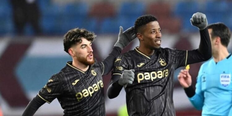 Galatasaray ‘dan Trabzonspor’un eski yıldızına kanca!