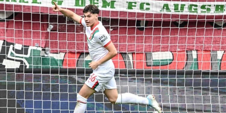 Mert Kömür kimdir? Beşiktaş’ın 10 numara adayı Mert Kömür kaç yaşında? Kariyeri…