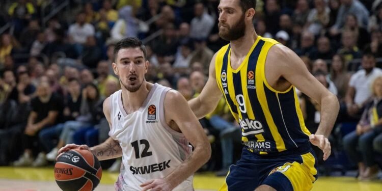 Nando De Colo, Fenerbahçe’ye geri döndü! Resmi açıklama…