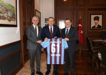 Vali Şahin’e ziyaret