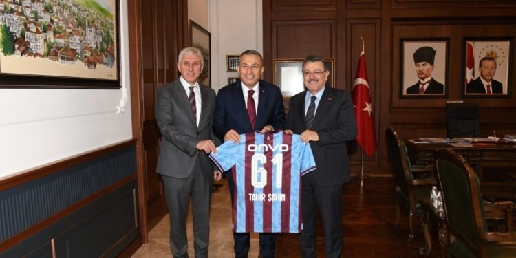 Vali Şahin’e ziyaret