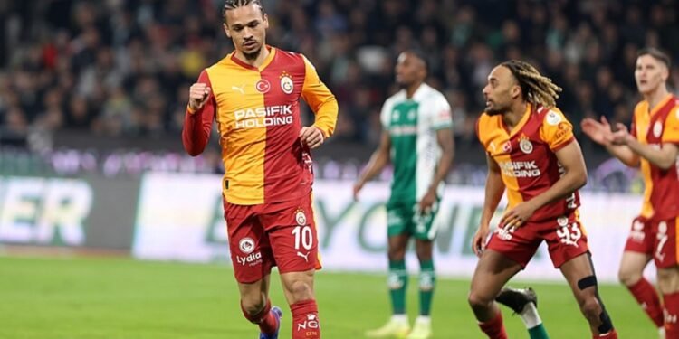 Ahmet Çakar Galatasaray’ın iptal edilen gol kararını yorumladı!