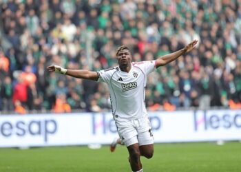 Beşiktaş deplasmanda Kocaelispor’u yendi! (İŞTE MAÇIN ÖZETİ)