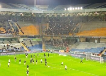 Beşiktaşlı taraftarlar deplasman tribününü doldurdu!