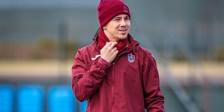 Bouchouari kendine geldi