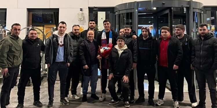 Cardozo’ya sevgi seli