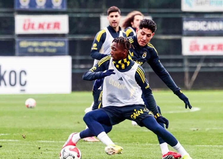 Fenerbahçe, Erzurumspor FK maçı hazırlıklarını tamamladı!