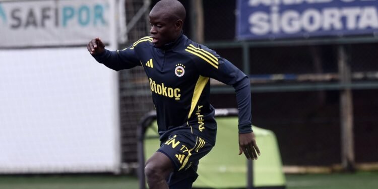 Fenerbahçe, Gençlerbirliği maçı mesaisi başladı!