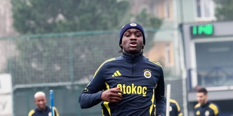 Fenerbahçe, Gençlerbirliği maçının hazırlıklarını tamamladı