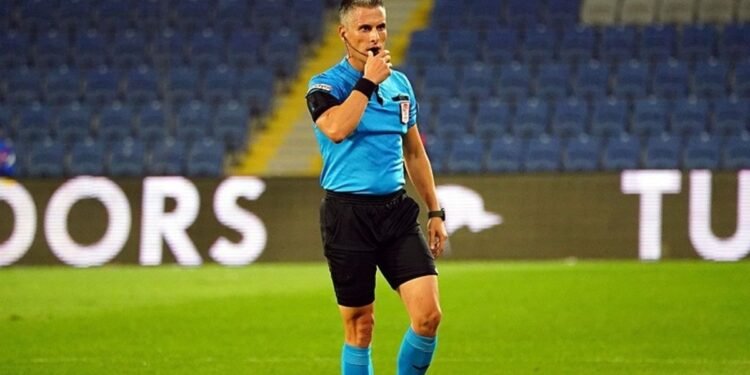 Fenerbahçe-Kasımpaşa maçının VAR hakemi açıklandı!