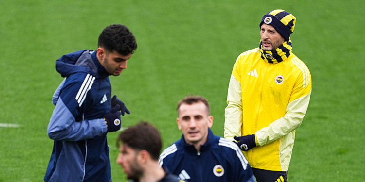 Fenerbahçe, Nottingham Forest maçının hazırlıklarına başladı