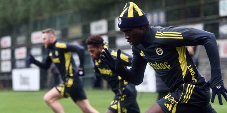 Fenerbahçe’de, Trabzonspor maçı hazırlıkları başladı!