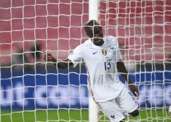 Fransa Milli Takımı’ndan Kante paylaşımı!