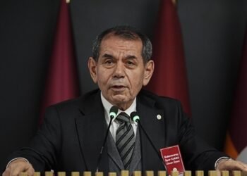 Galatasaray Başkanı Dursun Özbek’ten Pape Gueye’nin transferi için açıklama!