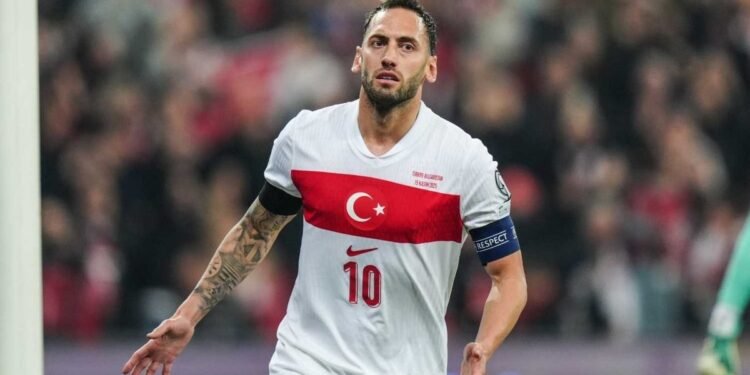 Galatasaray Hakan Çalhanoğlu’ndan vazgeçmiyor! Milli futbolcunun transfer kararı…