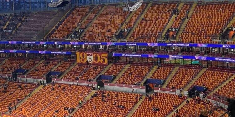 Galatasaray tribünlerinde dikkat çeken görüntü! Juventus maçında…