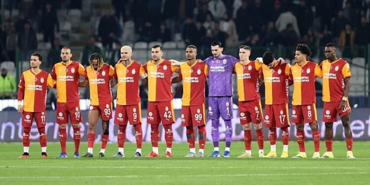 Galatasaray’da Abdülkerim Bardakcı ve Yunus Akgün’den Fenerbahçe’ye gönderme!
