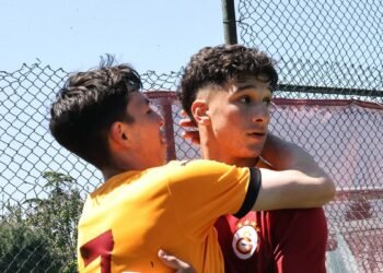 Galatasaray’da flaş ayrılık! Yeni sözleşmeyi imzalamadı