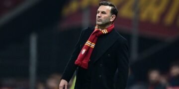 Galatasaray’da Okan Buruk’tan flaş transfer açıklaması!