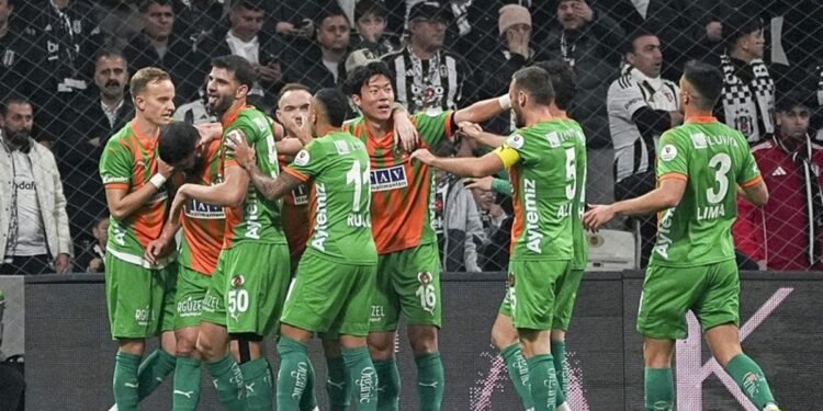 Güven attı sevinmedi